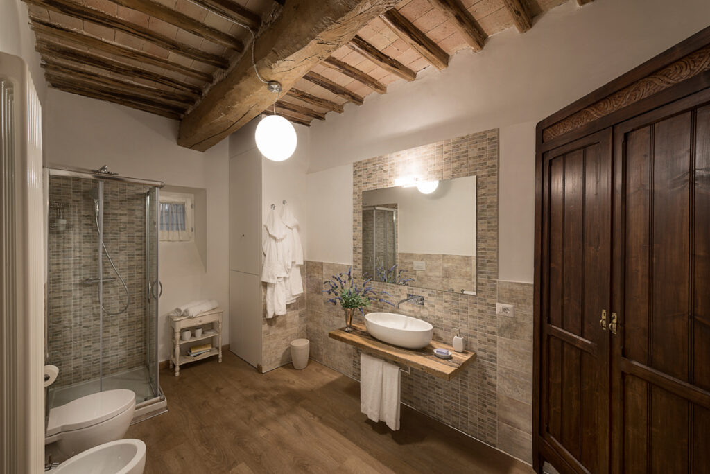 Villa Elisa, inside